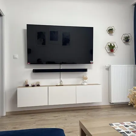 Cosy 3 Close To Main Square